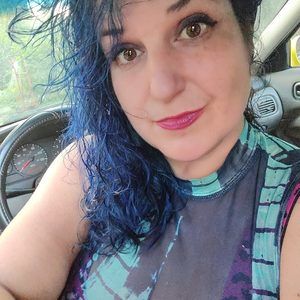 Meet your Posher, Sharon